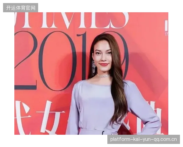 谷爱凌亮相Dior大秀：时尚与运动的完美融合之旅